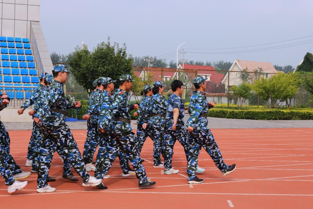 22005